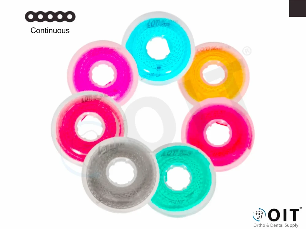 Elastomeric chain continuous black