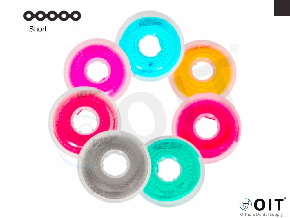 Elastomeric chain short black