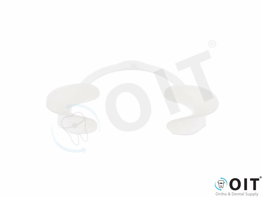 PP Lipretractor, Medium, Opaque