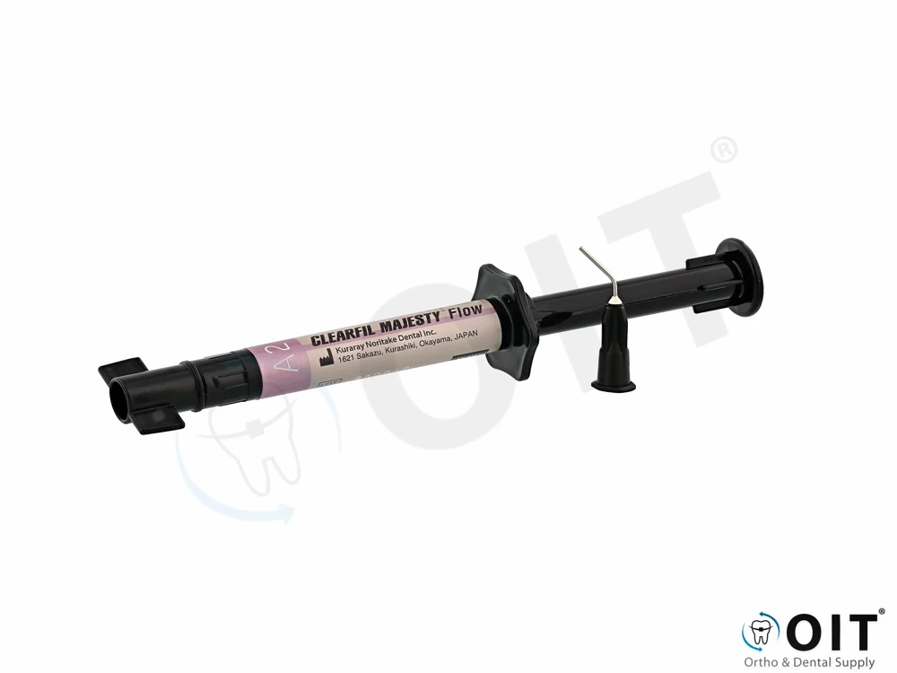 Kuraray Clearfil Majesty Flow Syringe A2